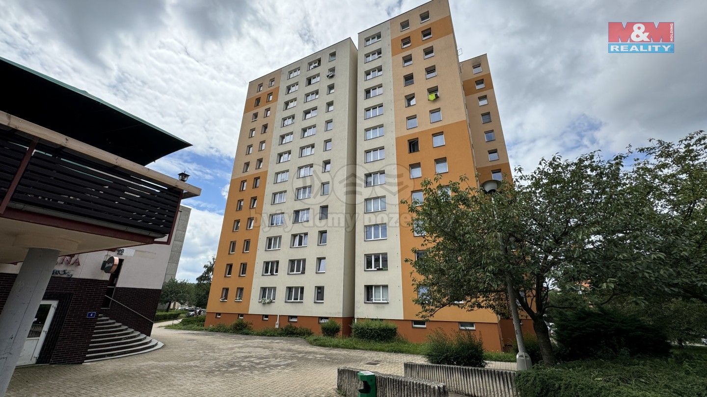 3+1, nám. Přátelství, Tábor, 72 m²