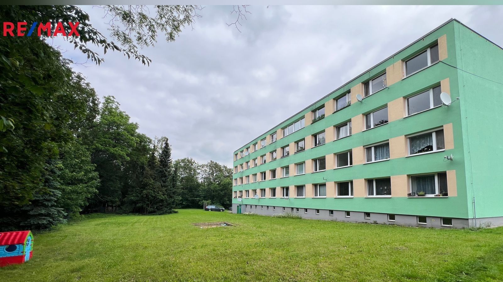 3+1, Na Sídlišti Iii, Průhonice, 72 m²