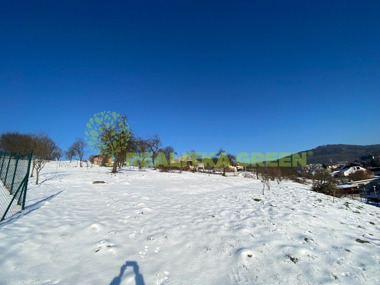 Zahrady, Vítová, Fryšták, 1 898 m²