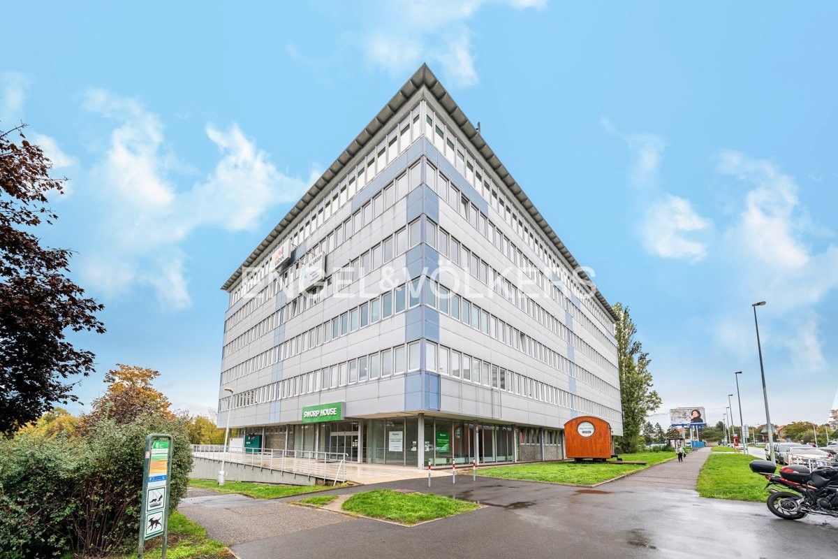 Pronájem obchodní prostory - V olšinách, Praha, 142 m²