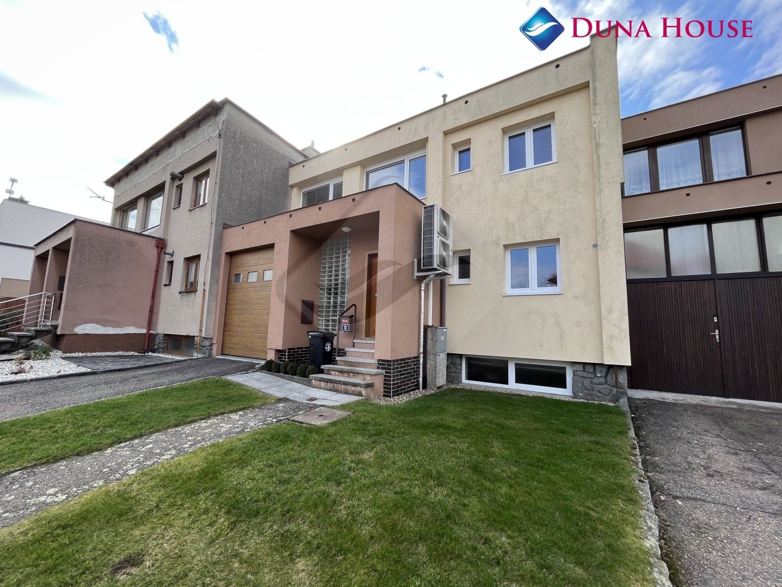 Prodej rodinný dům - Pavlíkova, Benešov, 280 m²