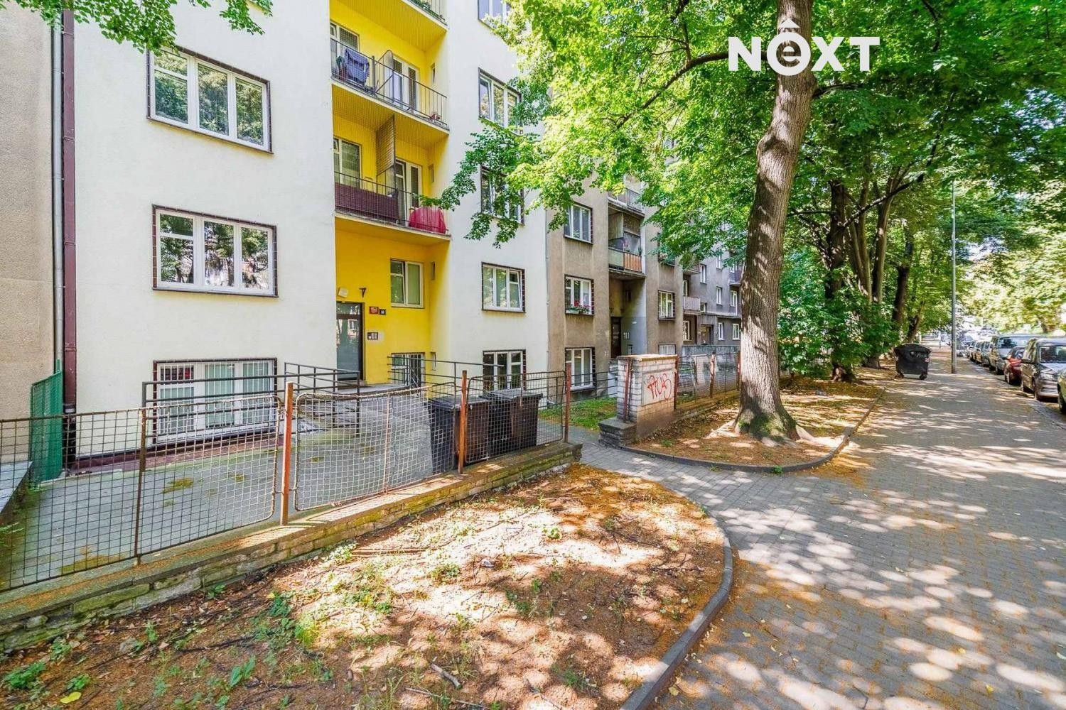 Prodej byt 1+1 - Jakutská, Praha, 44 m²