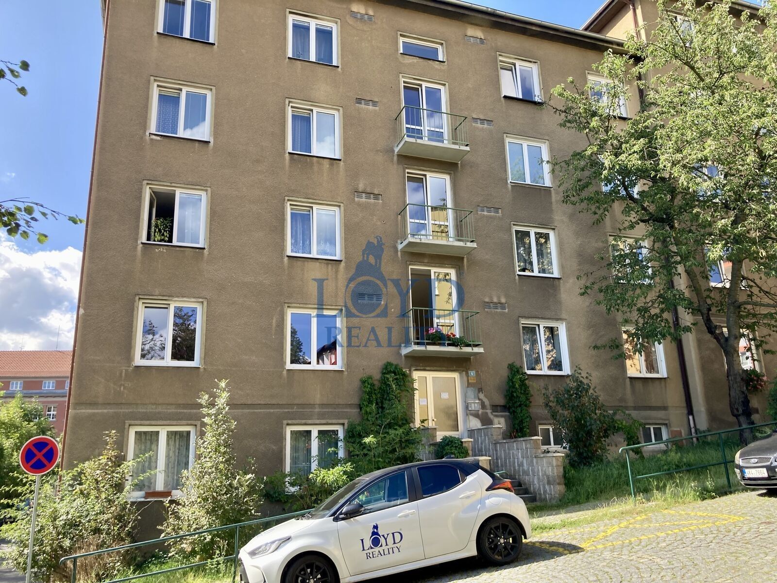 Prodej byt 2+1 - Roháče z Dubé, Karlovy Vary, 53 m²