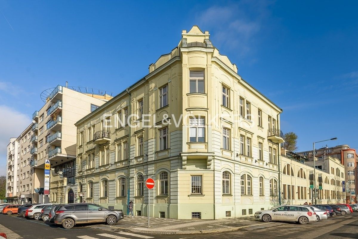 Kanceláře, Chrudimská, Praha, 325 m²