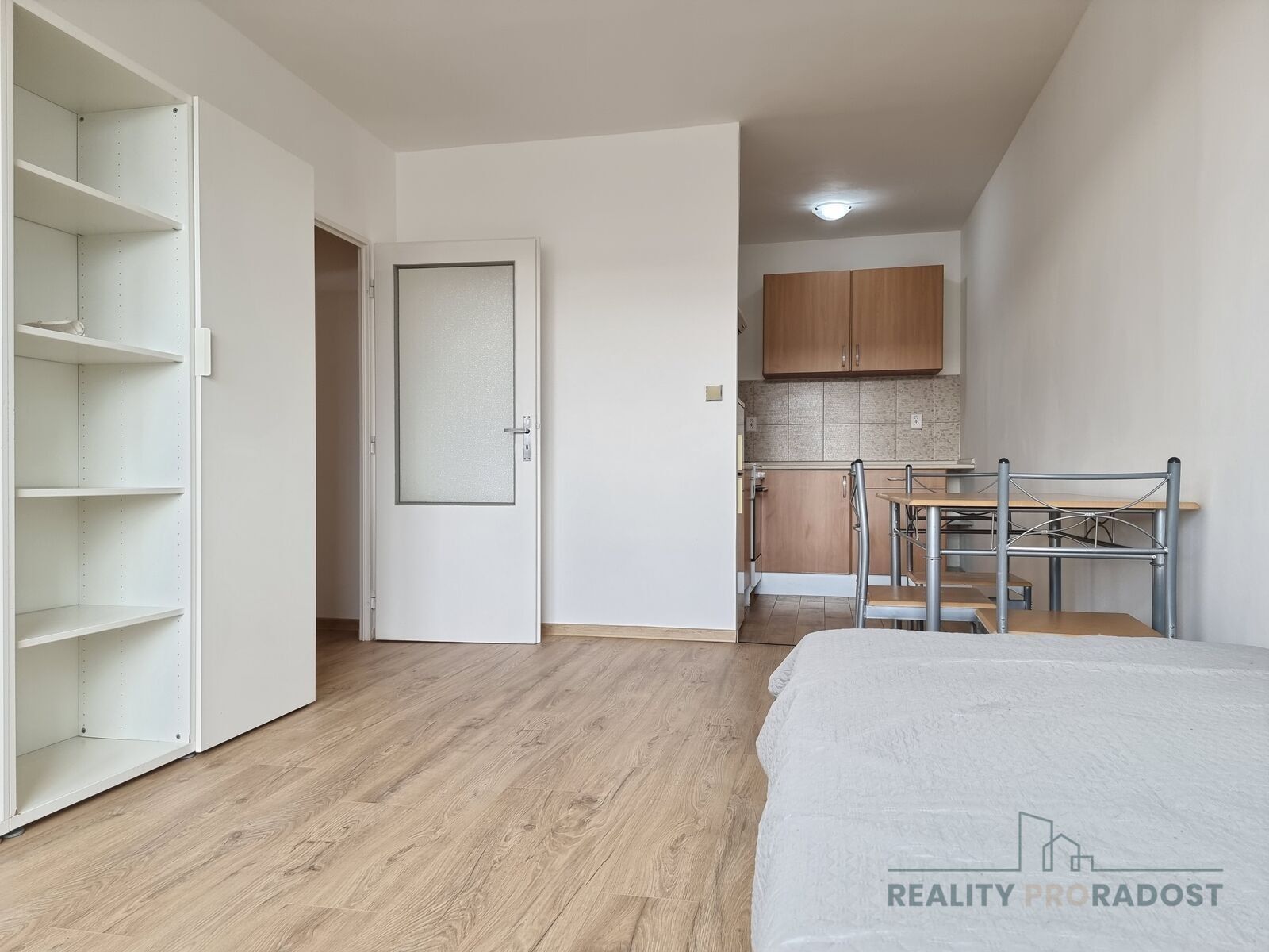 Pronájem byt 2+kk - Blattného, Praha, 43 m²