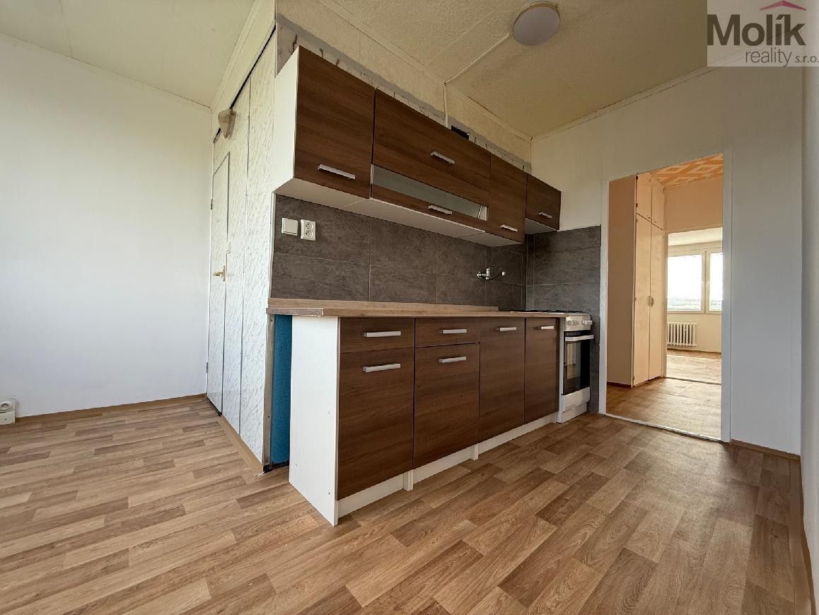 3+1, Sídliště Za Chlumem, Bílina, 80 m²