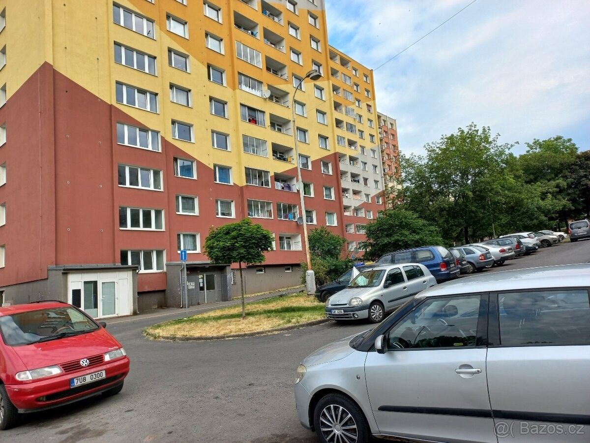 2+1, Chomutov, 430 04