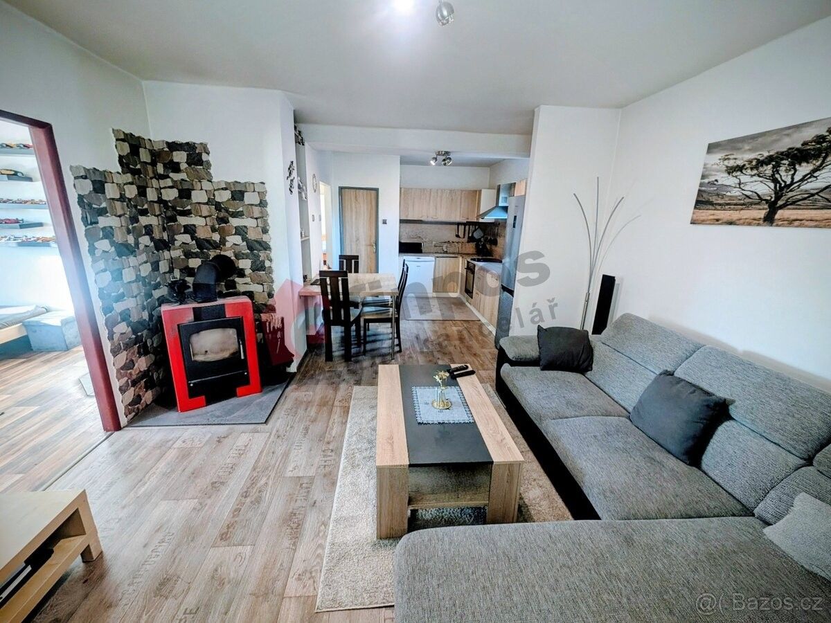 Rodinné domy, Hlušice, 503 56