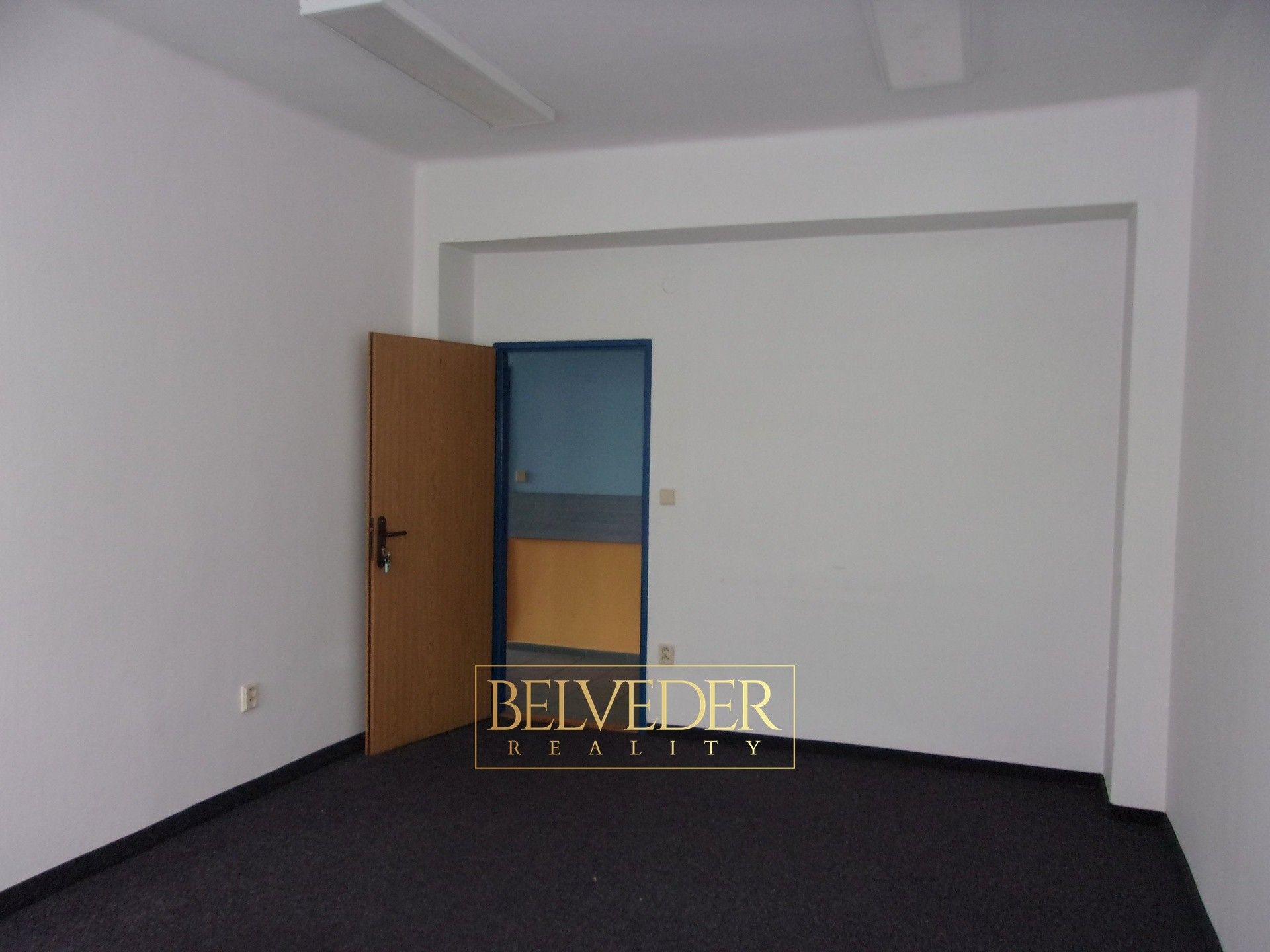 Pronájem kancelář - Masarykova třída, Teplice, 18 m²