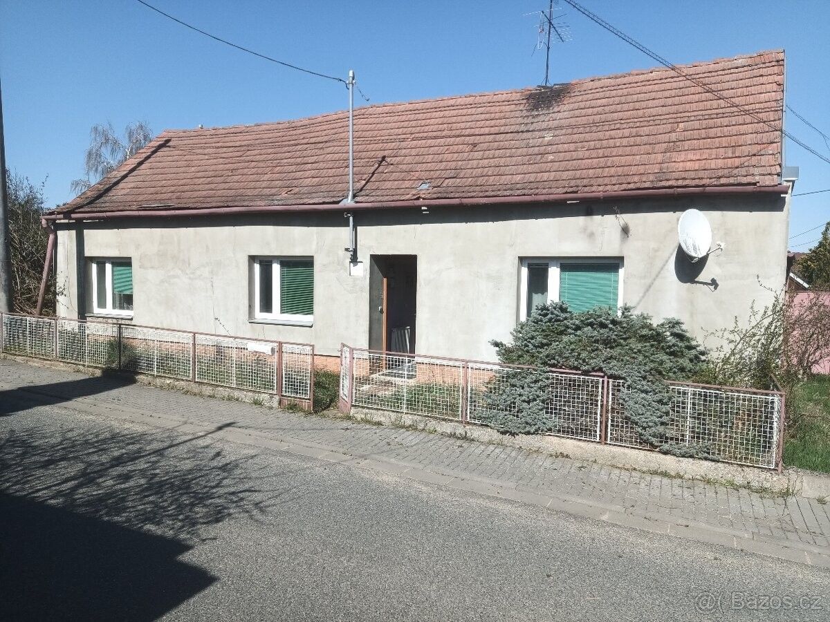 Prodej dům - Břežany u Znojma, 671 65, 95 m²