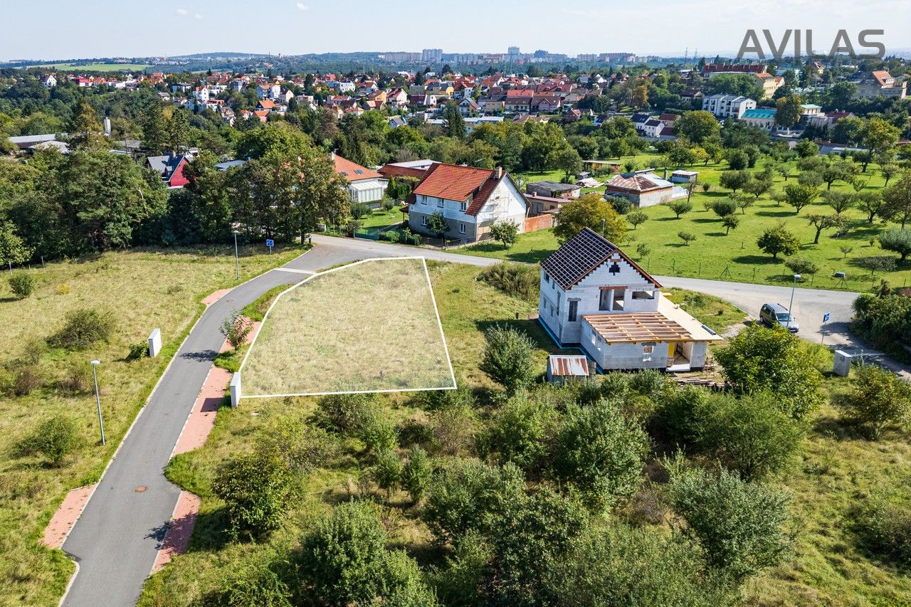 Prodej pozemek pro bydlení - Bažantní, Praha, 931 m²