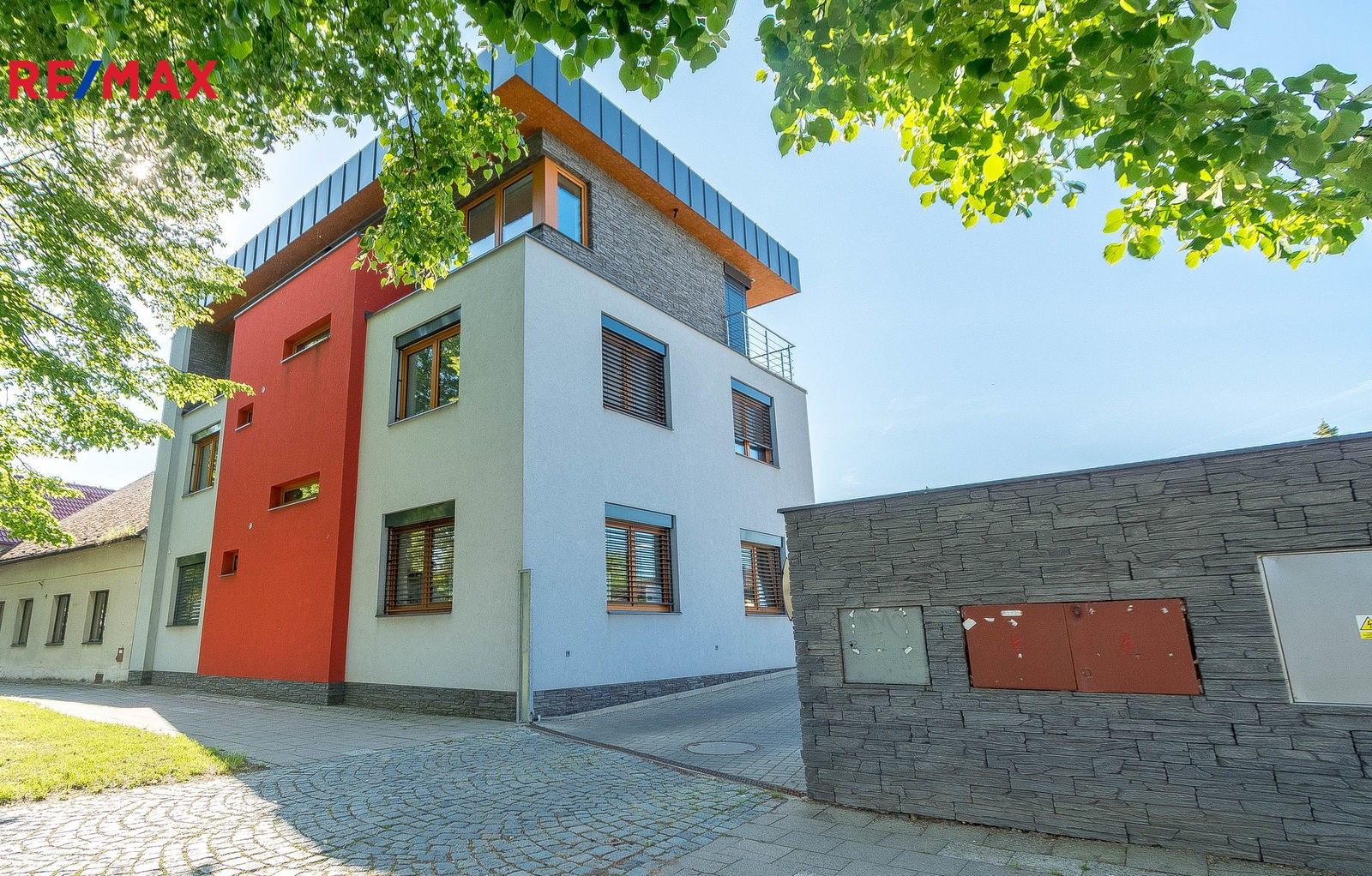 Kanceláře, Pražská třída, Hradec Králové, 65 m²