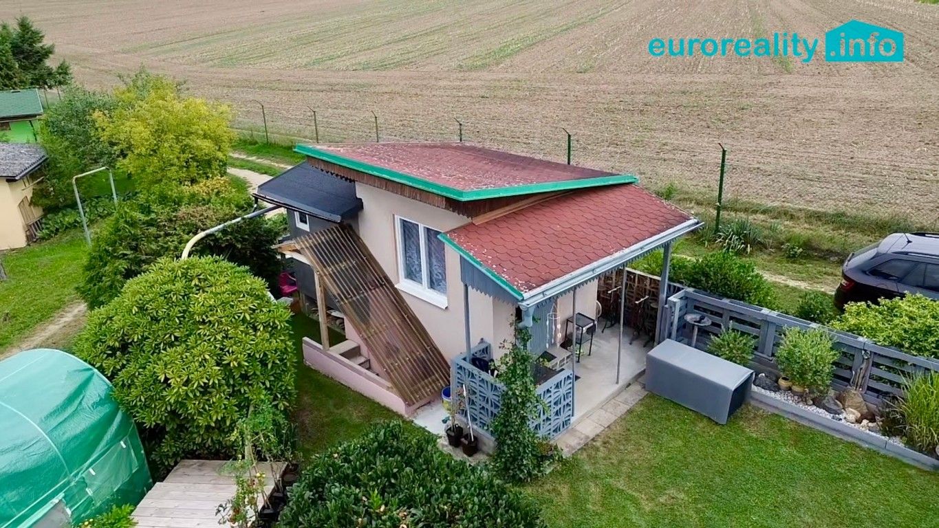 Chaty, Plzeň, 16 m²