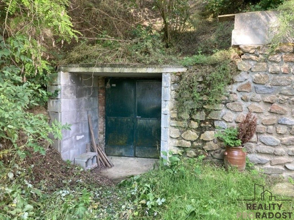 Ostatní, Chvalovice, 20 m²