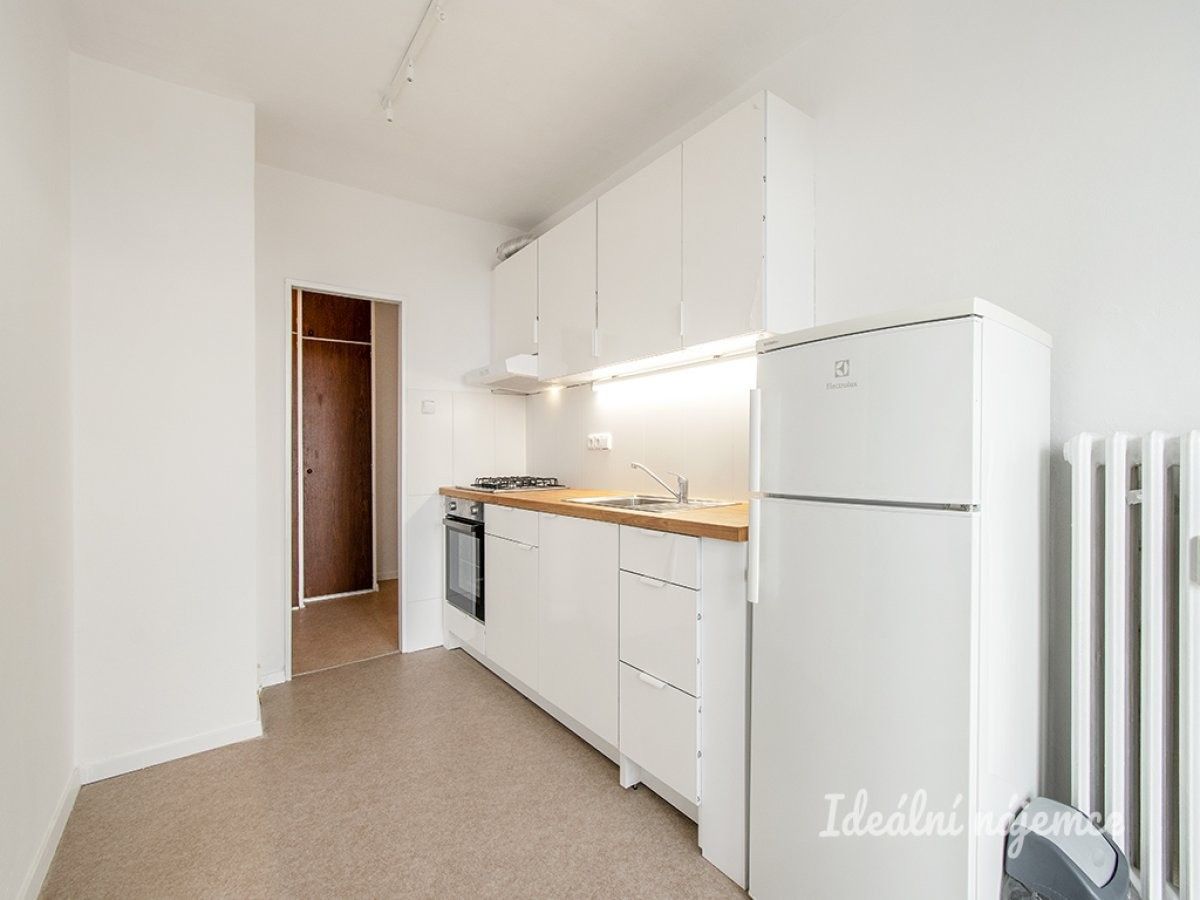 1+1, Podjavorinské, Praha, 40 m²