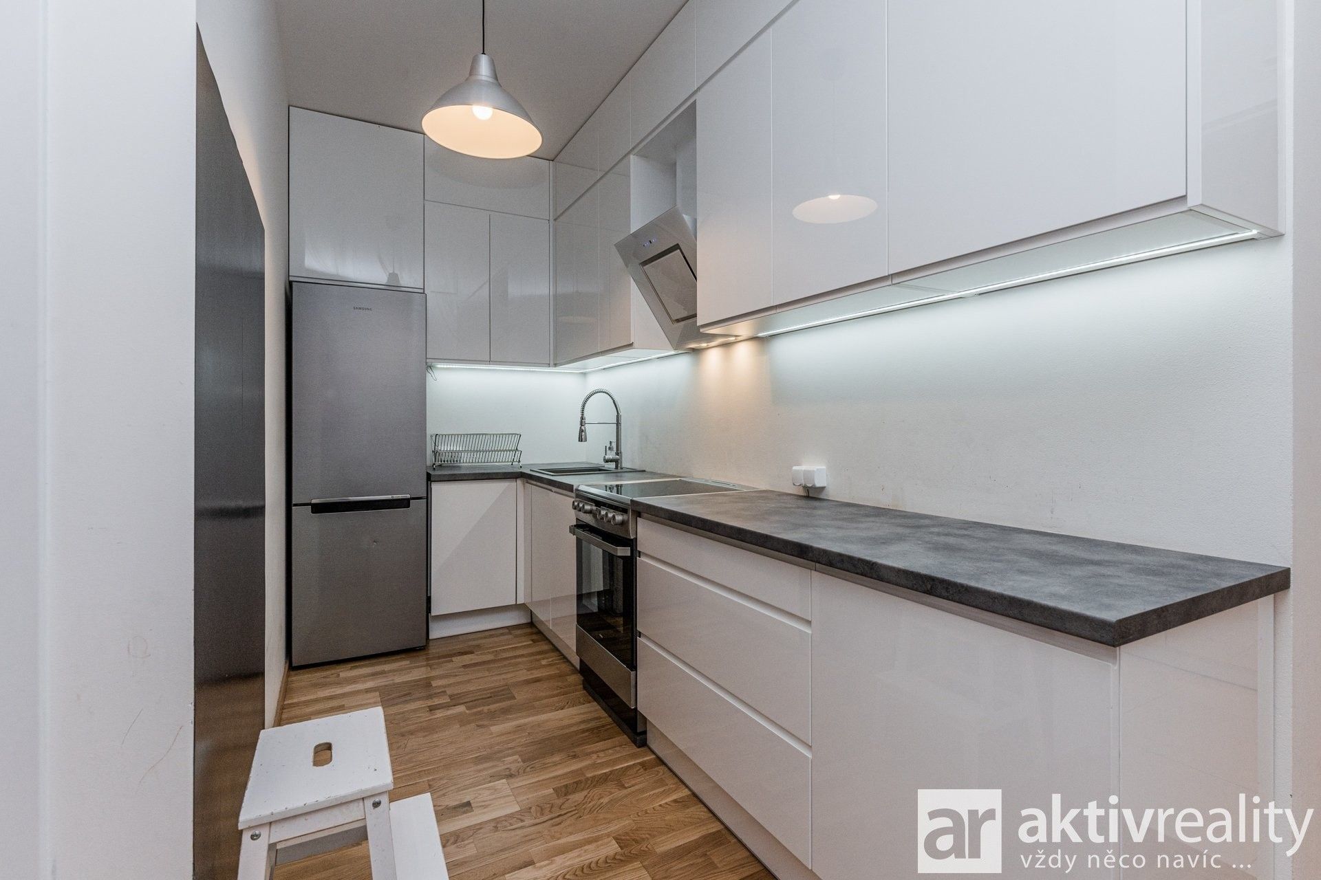 Prodej byt 3+kk - Lihovarská, Praha, 57 m²