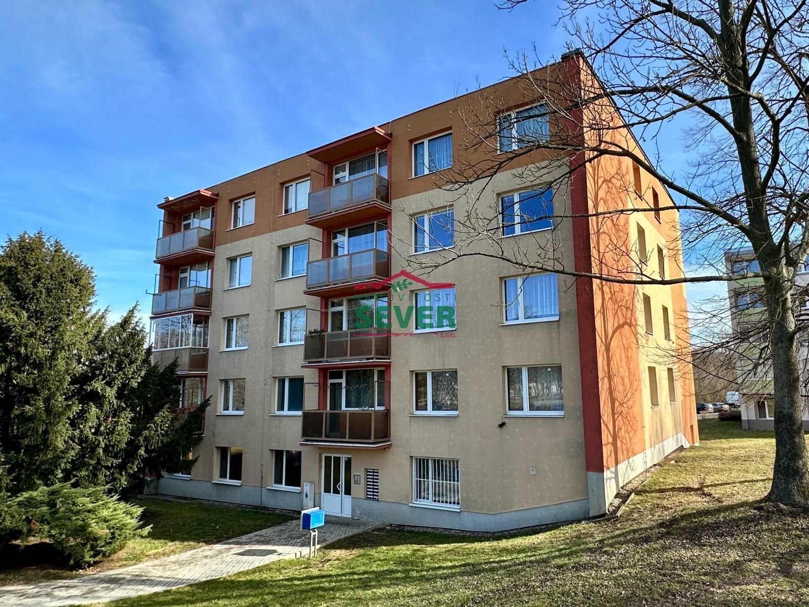 3+1, Sídliště Za Chlumem, Bílina, 73 m²