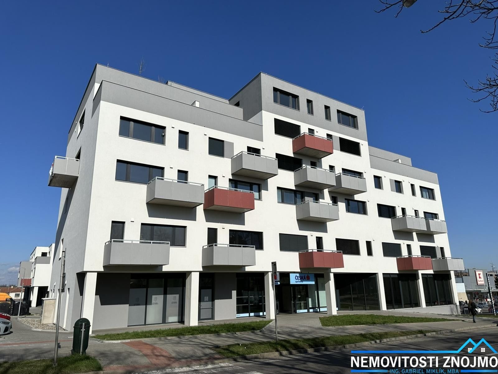 2+kk, Kosmákova, Znojmo, 60 m²