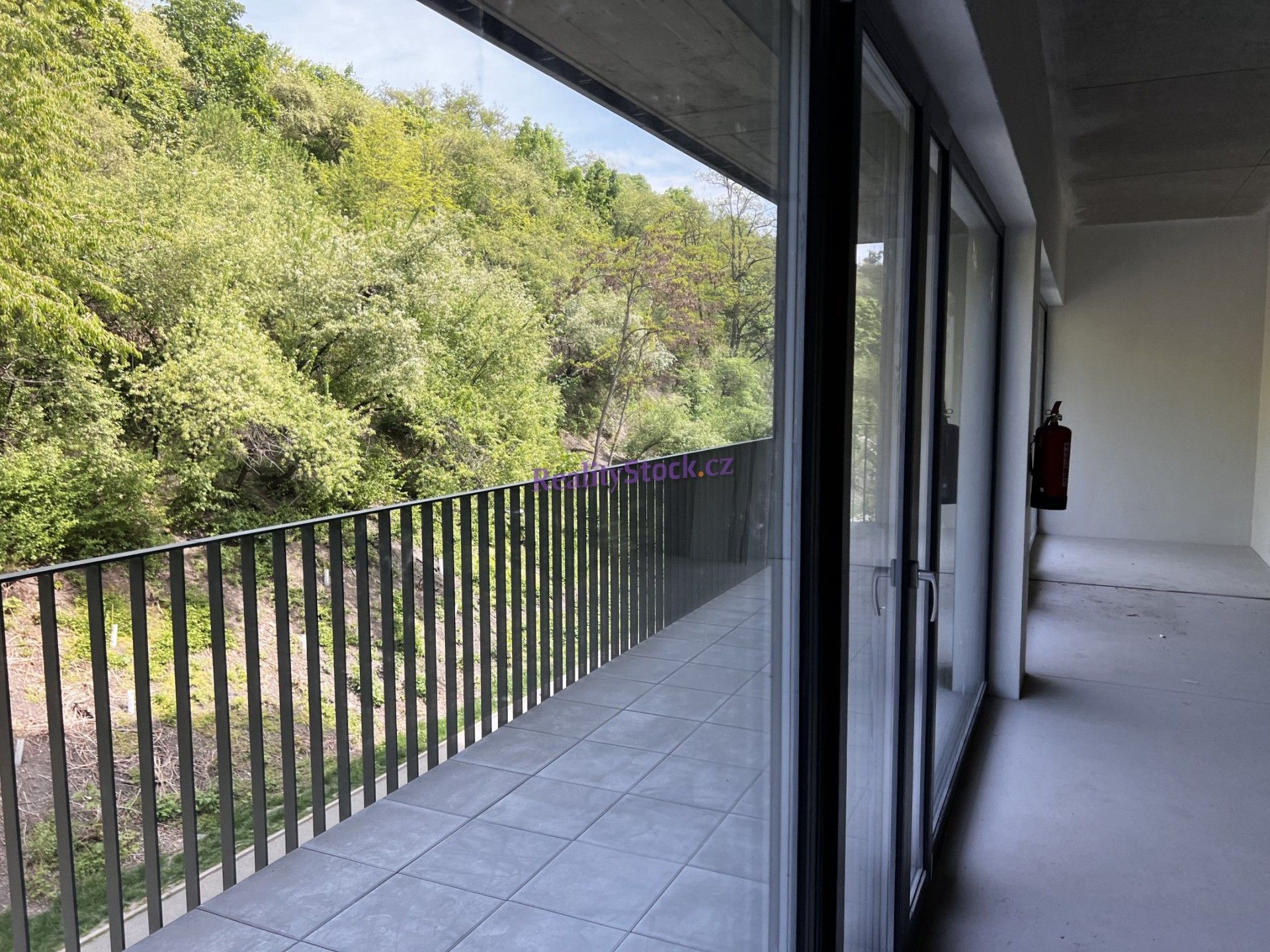 Obchodní prostory, Koněvova, Praha, 236 m²