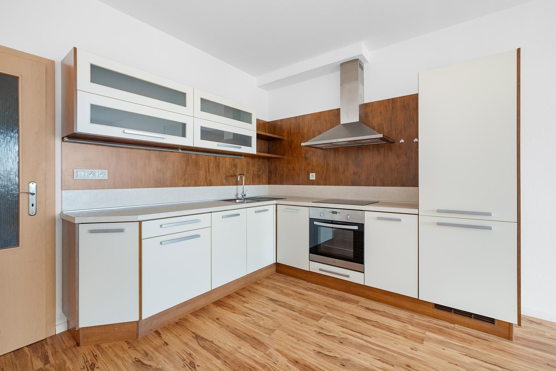 3+kk, Klášterní Dvůr, Rajhrad, 80 m²