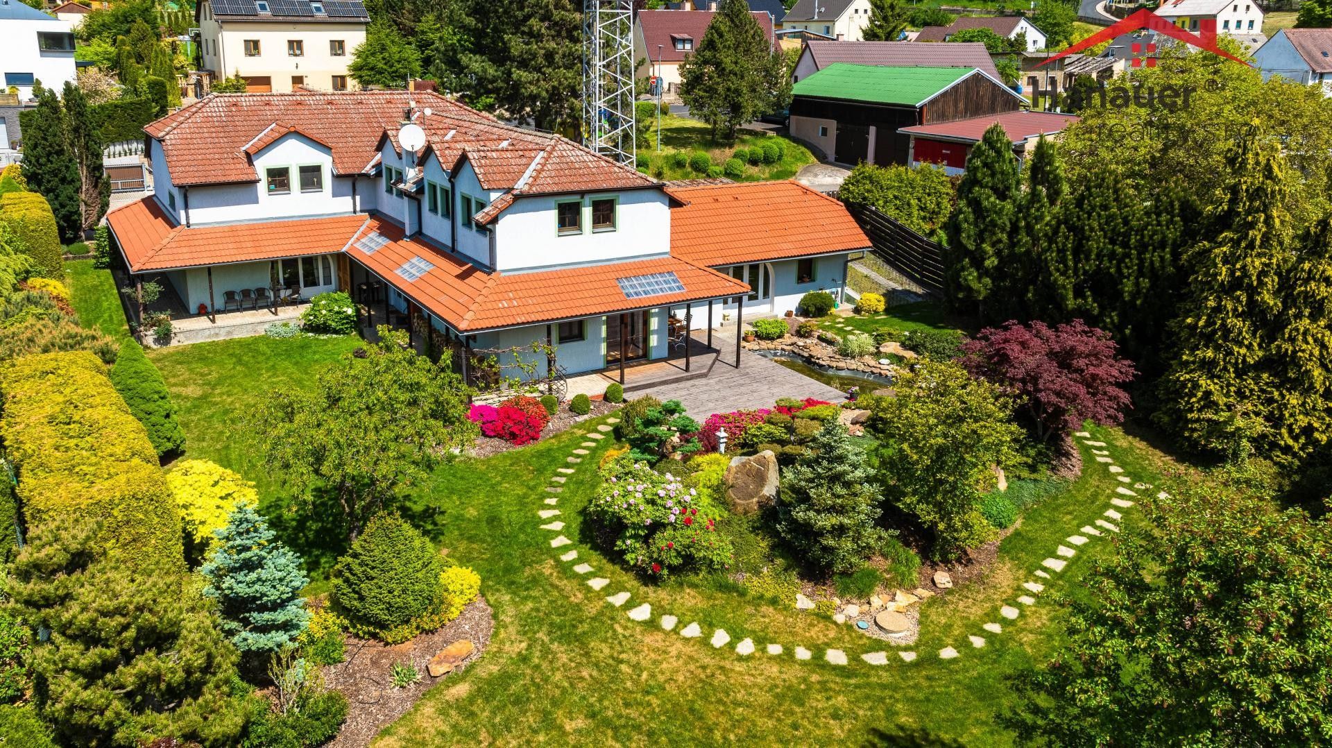 Rodinné domy, Chuderov, 310 m²