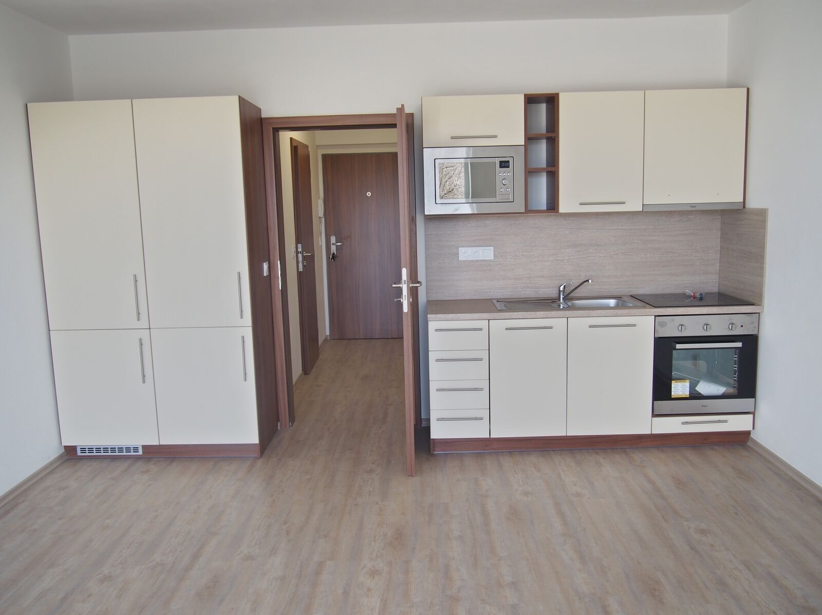 Prodej byt 1+kk - Topolová, Olomouc, 33 m²