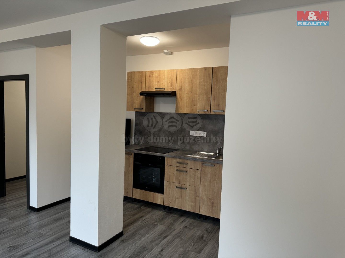 Pronájem byt 1+kk - Orlická, Hradec Králové, 35 m²