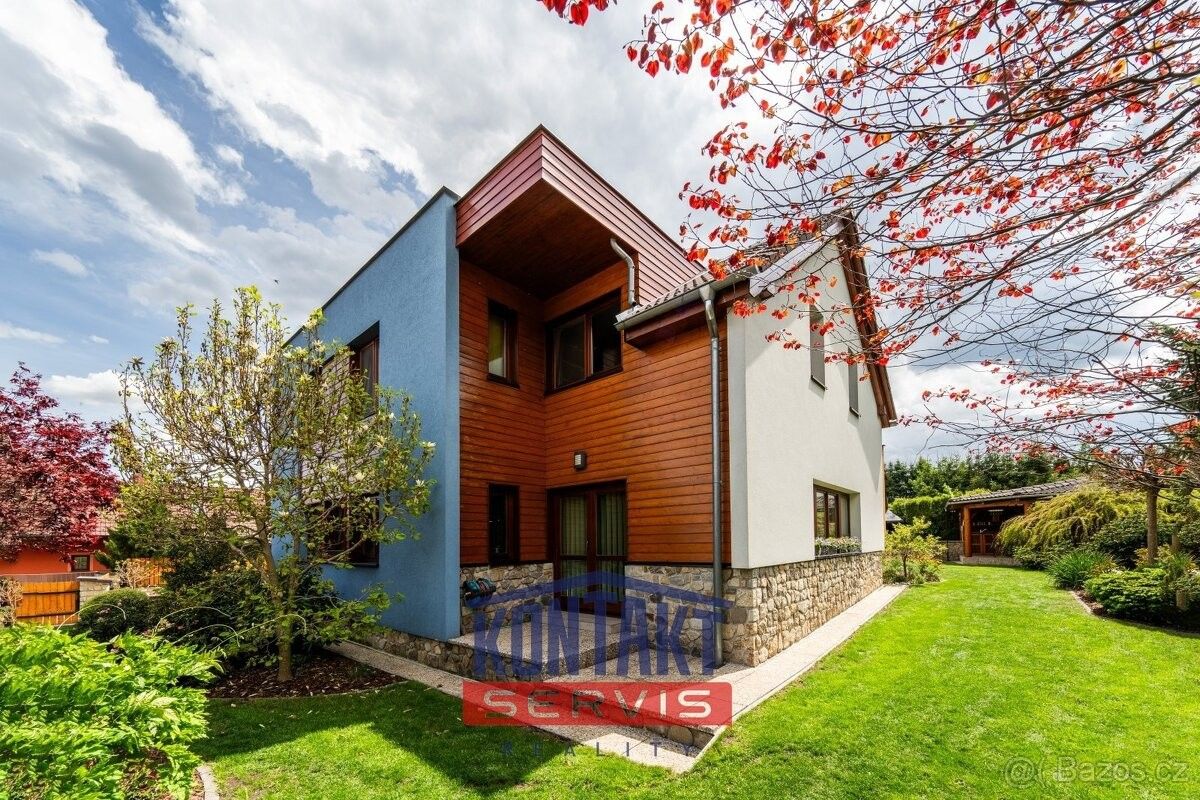 Rodinné domy, Dubné, 373 84