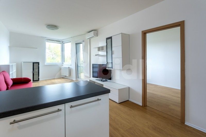 2+kk, Kytlická, Praha, 53 m²