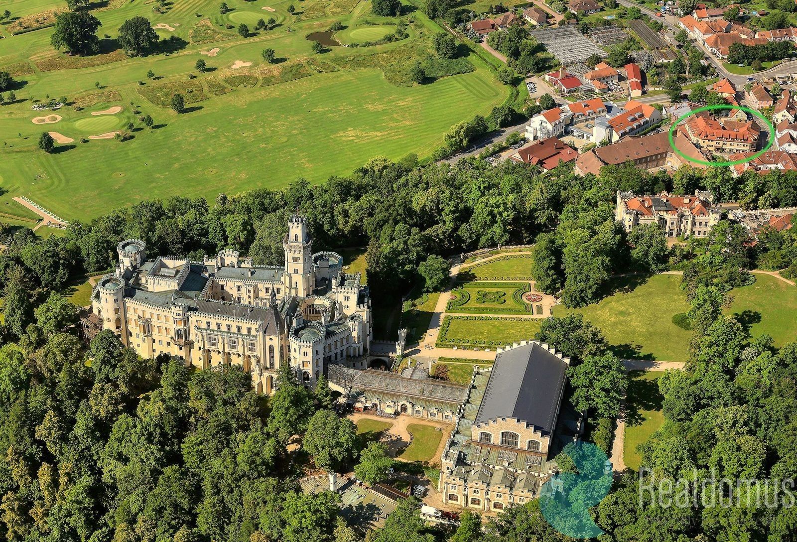 Prodej ubytovací zařízení - Česko, 1 875 m²