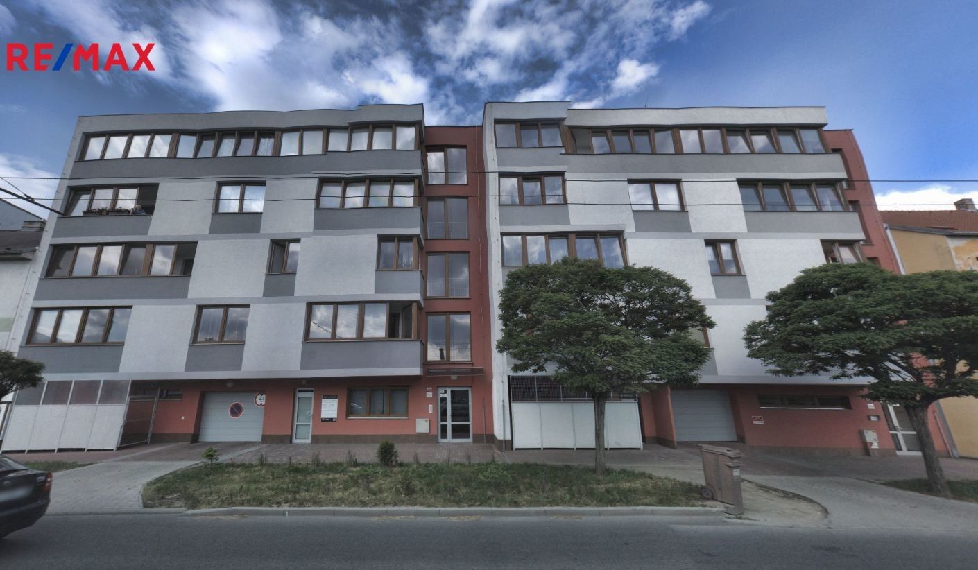 2+kk, Dobrovodská, České Budějovice, 35 m²