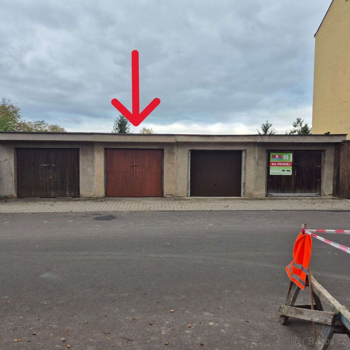 Garáže, Trmice, 400 04