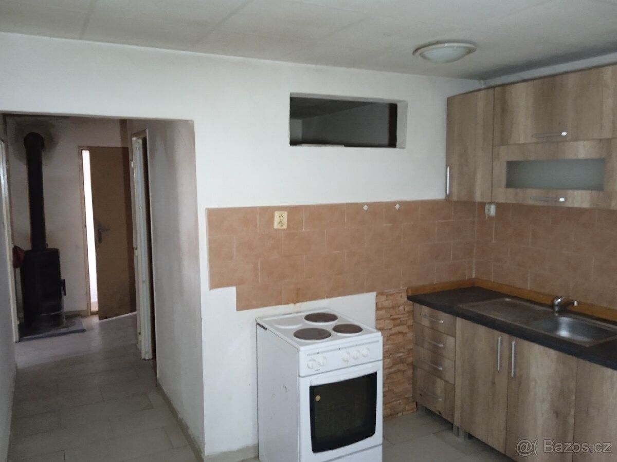 2+1, Paseka u Šternberka, 783 97, 60 m²