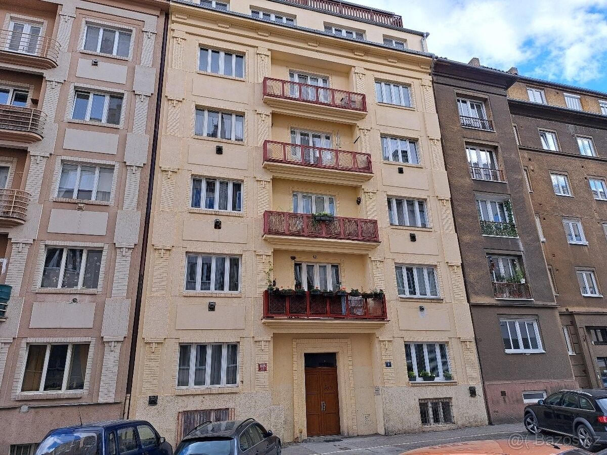 1+kk, Praha, 130 00, 5 m²