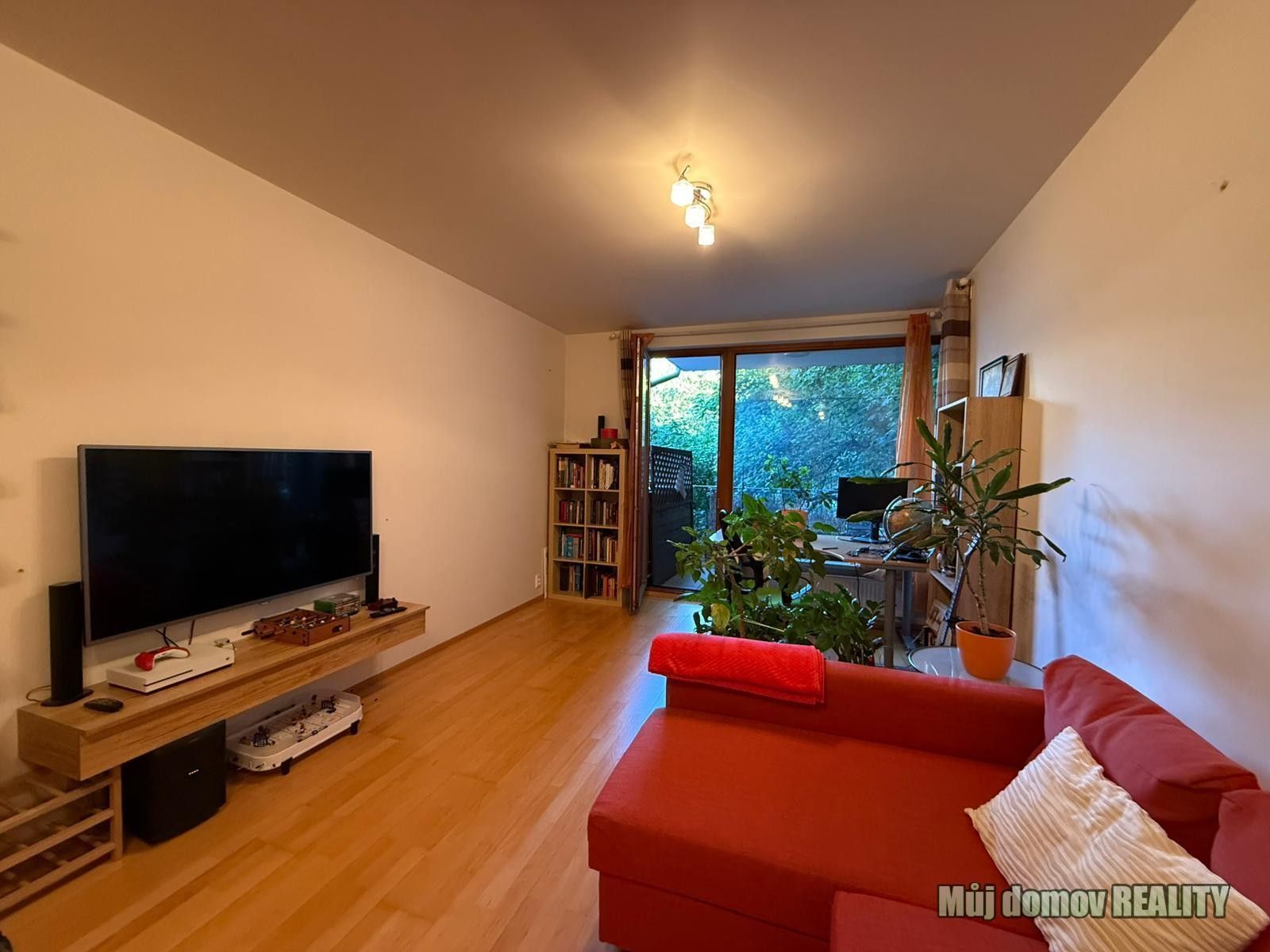2+kk, Pod Kavalírkou, Praha, 66 m²