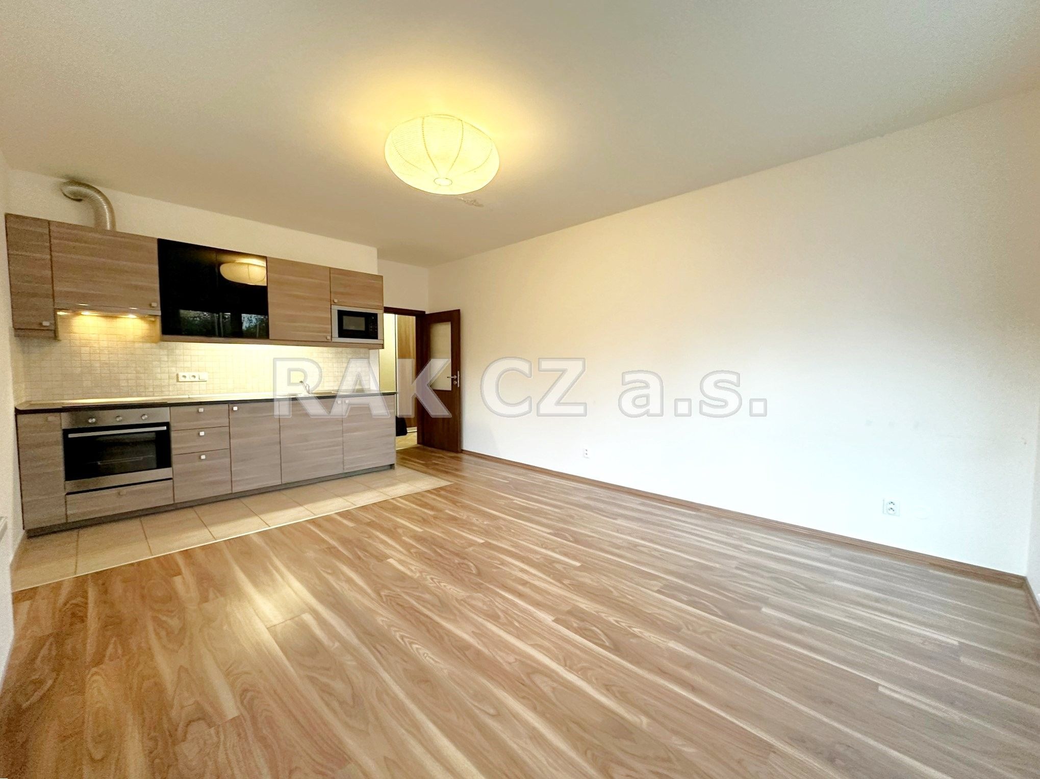 1+kk, U uhříněveské obory, Praha, 34 m²