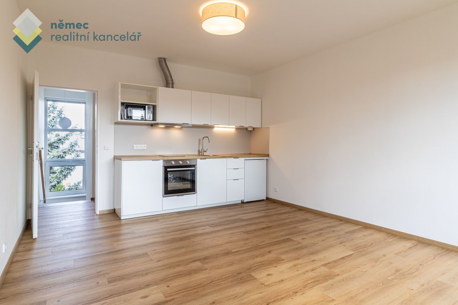 Pronájem byt 1+kk - Medkova, Praha, 40 m²