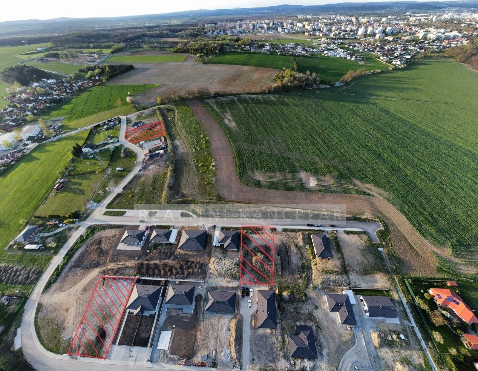 Prodej pozemek pro bydlení - Lipová,Litvínovice,Litvínovice, 1 001 m²