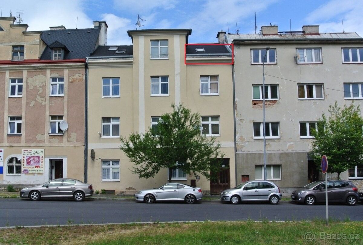 Byty, Karlovy Vary, 360 17