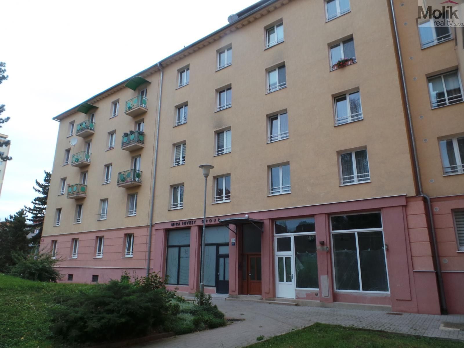 Obchodní prostory, Čsl. armády, Most, 55 m²