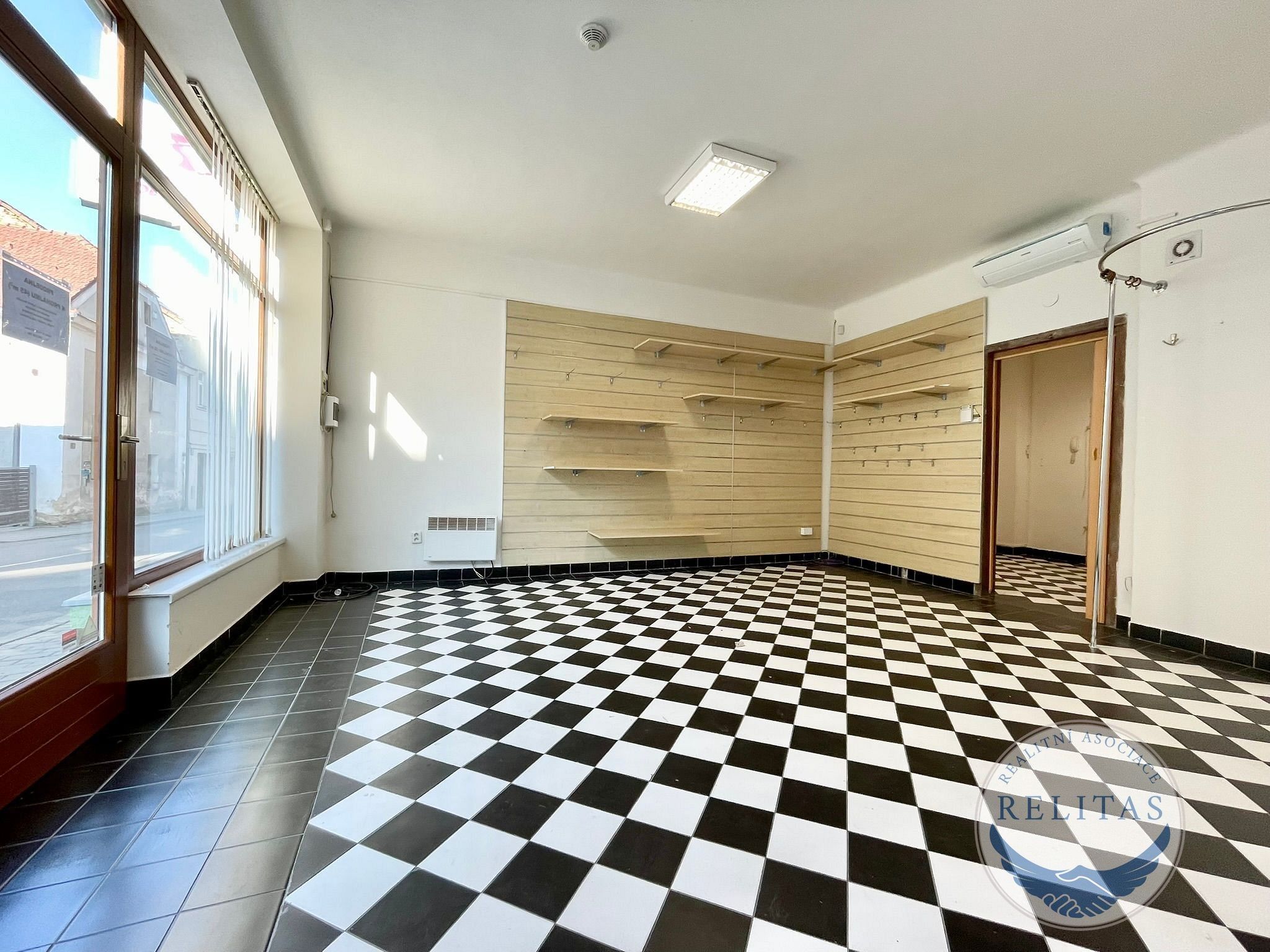 Obchodní prostory, Hlavní, Štěchovice, 50 m²