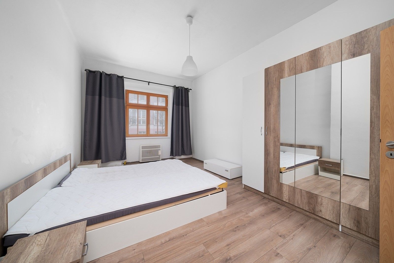 1+1, U Uranie, Praha, 44 m²