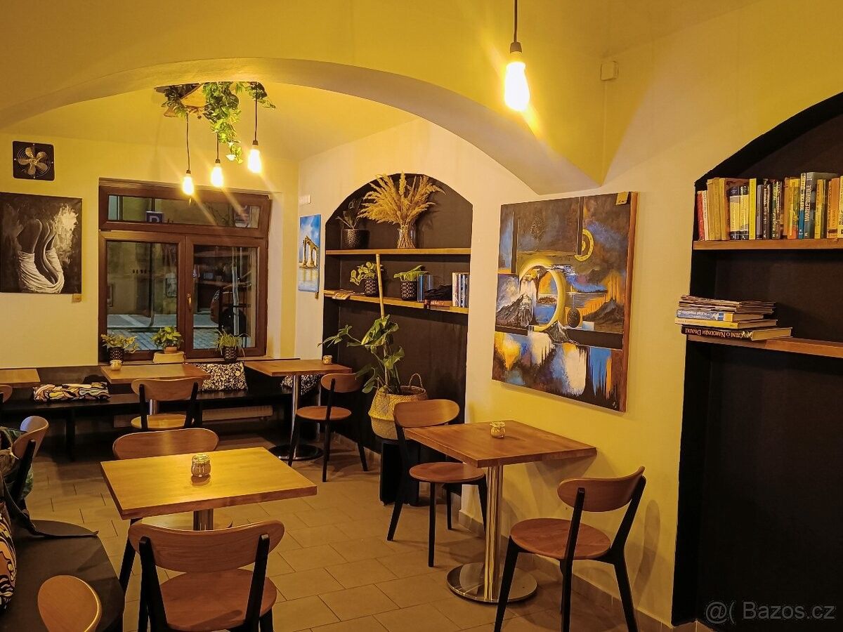 Restaurace, Praha, 147 00, 82 m²