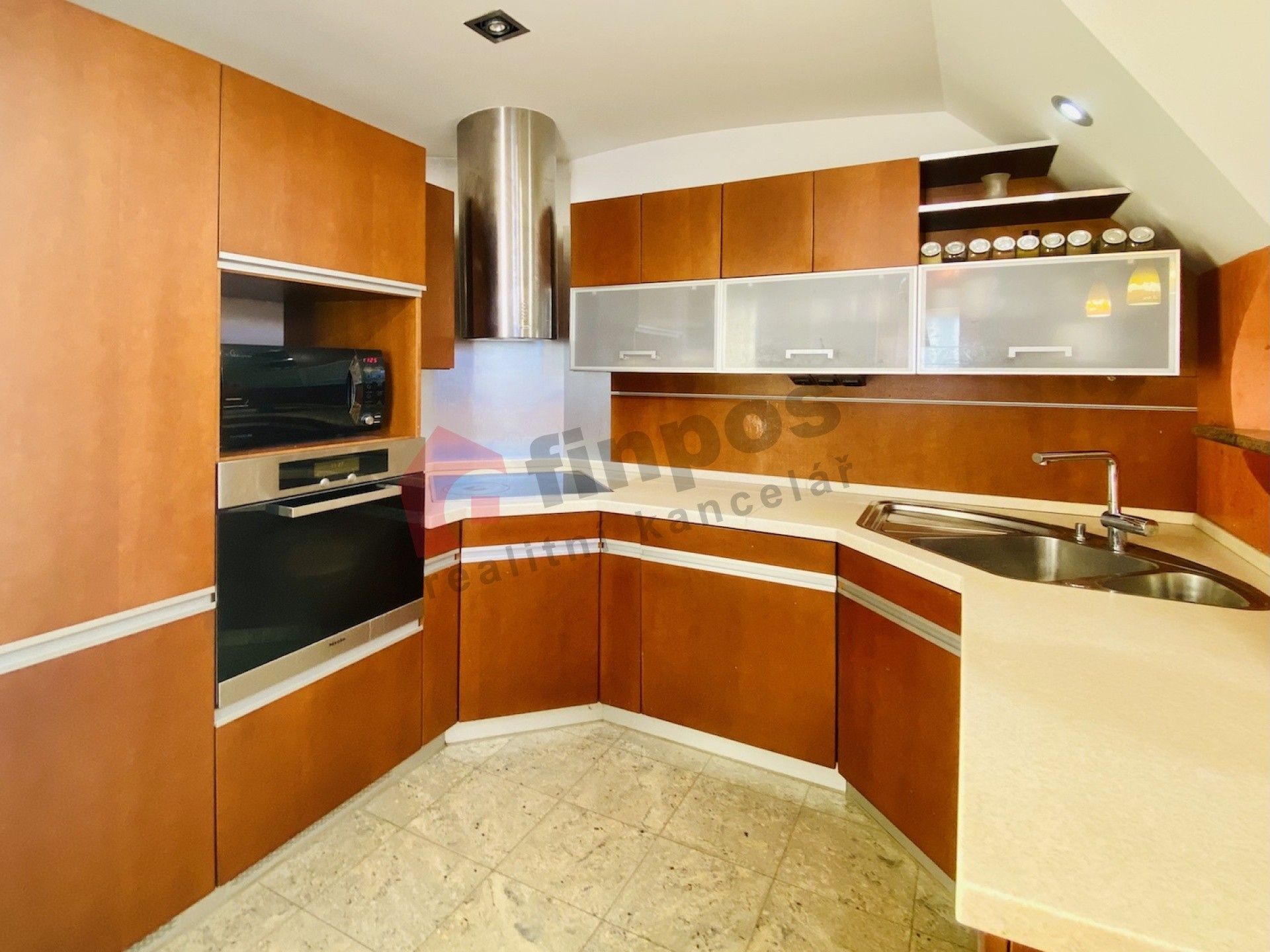 Prodej byt 5+kk - Příčná II., Jesenice, 108 m²