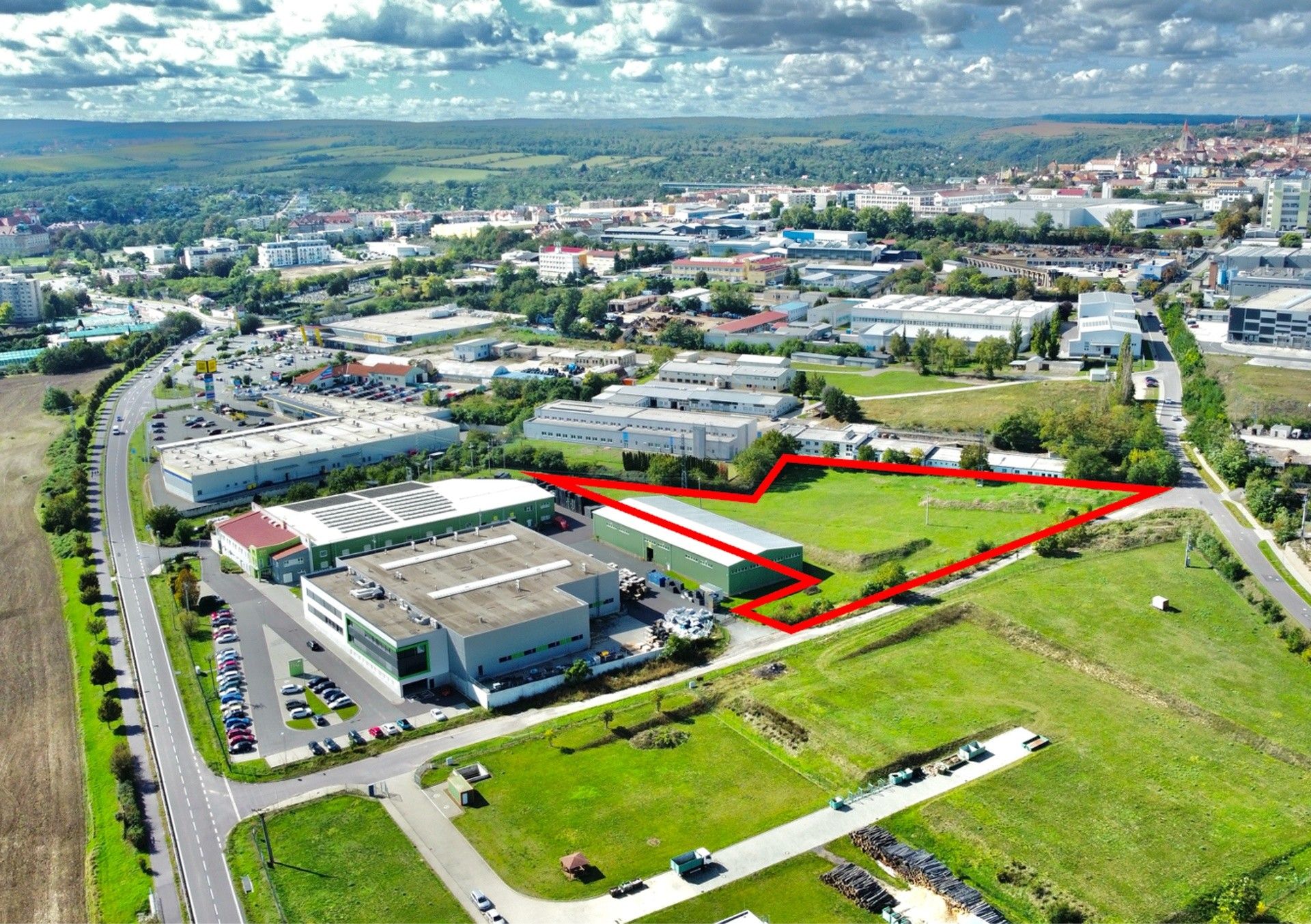 Prodej komerční pozemek - Brněnská, Znojmo