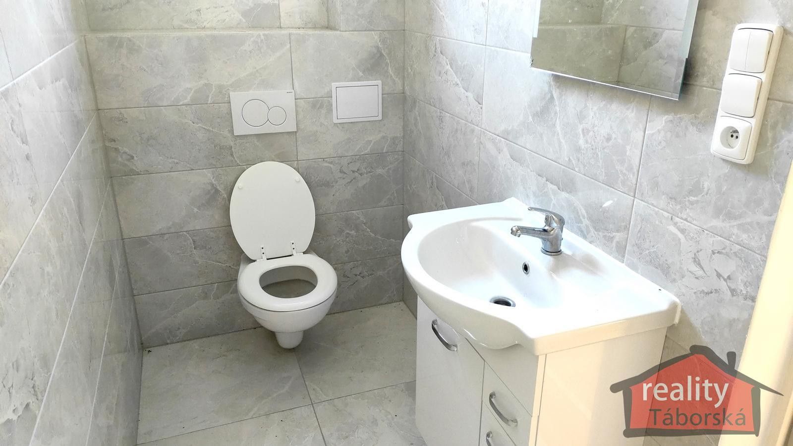 2+kk, Na Návsi, Nupaky, 94 m²