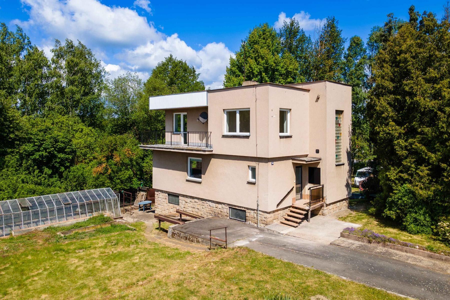 Rodinné domy, Zámecká, Planá, 236 m²