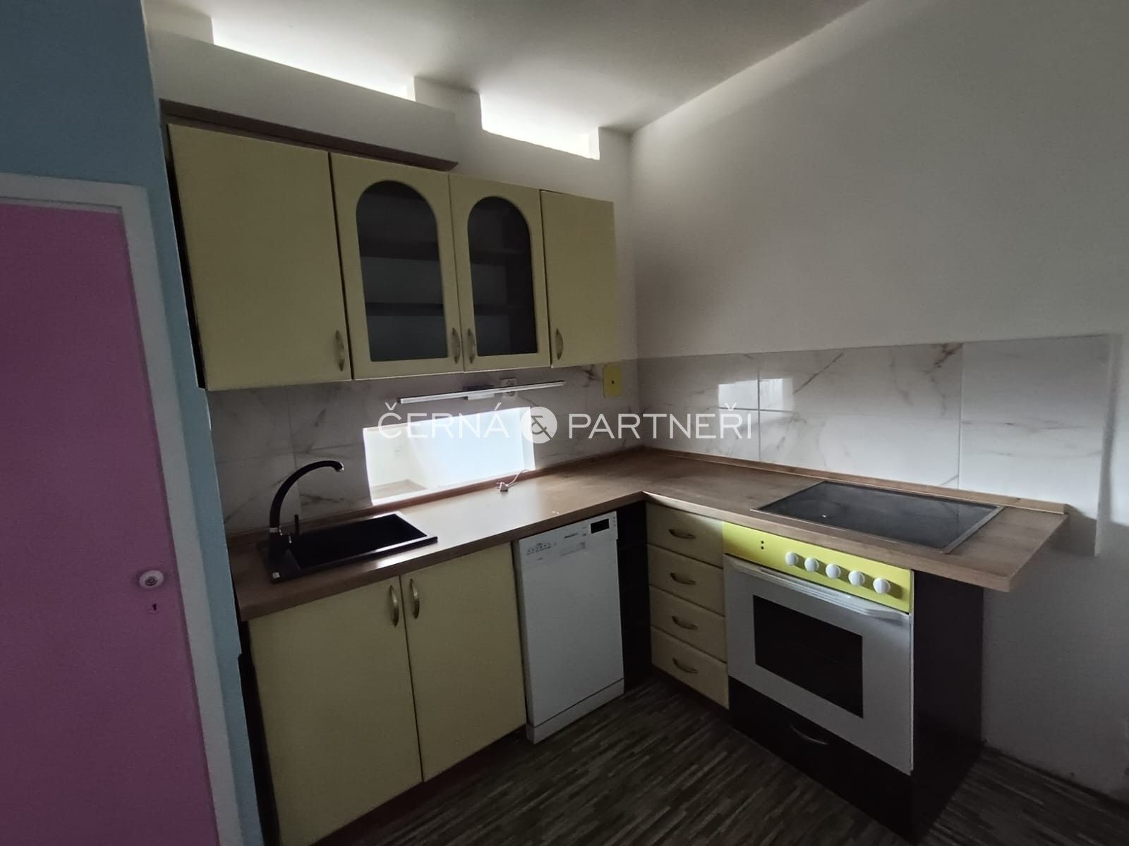 3+1, Kundratická, Chomutov, 70 m²