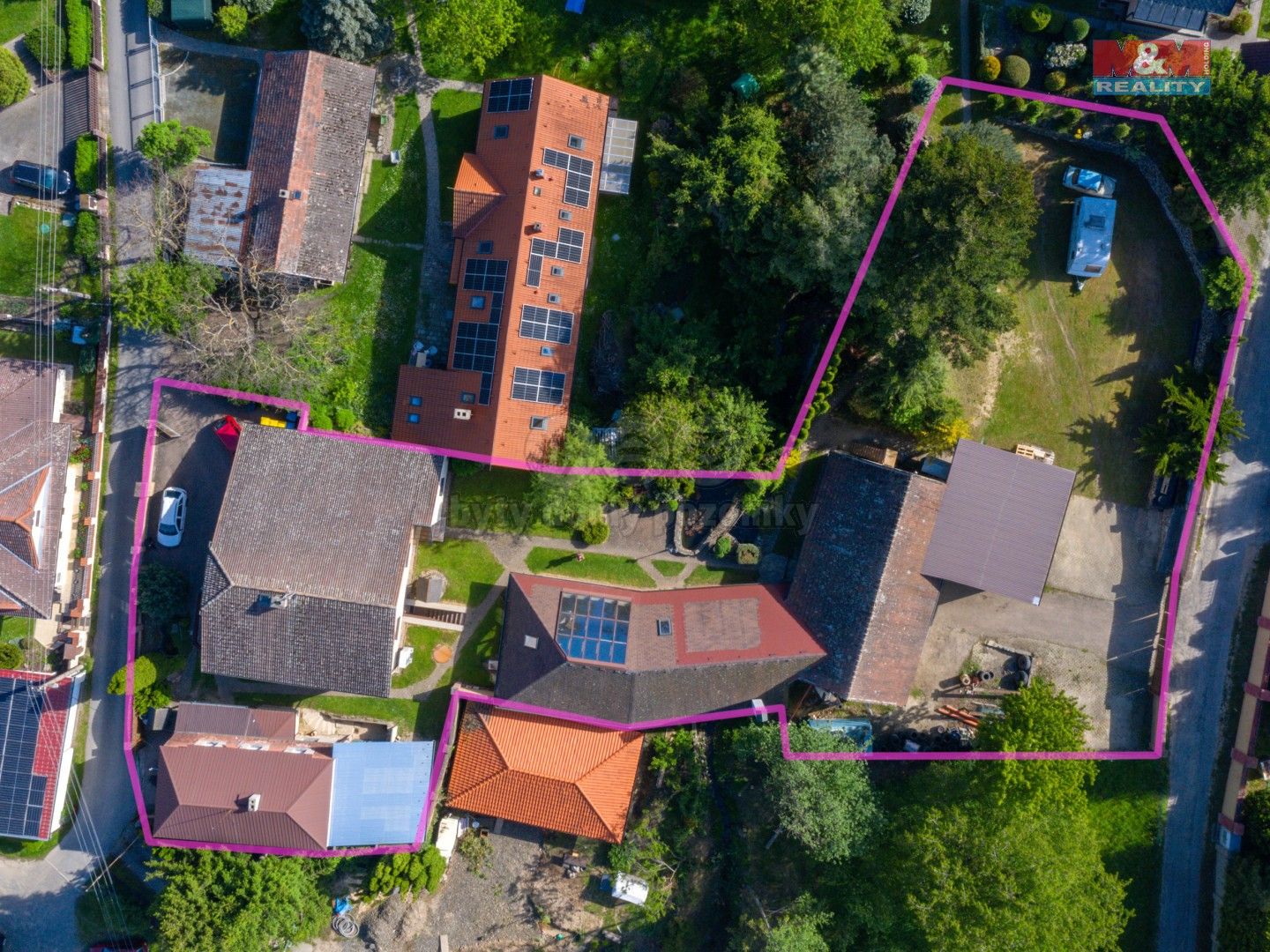 Prodej obchodní prostory - Sklenka, Strančice, 870 m²