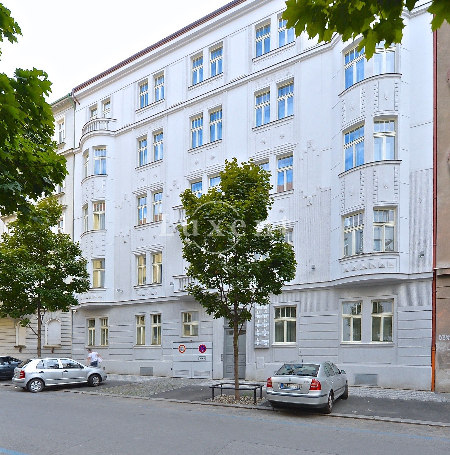 2+kk, Laubova, Praha, 74 m²